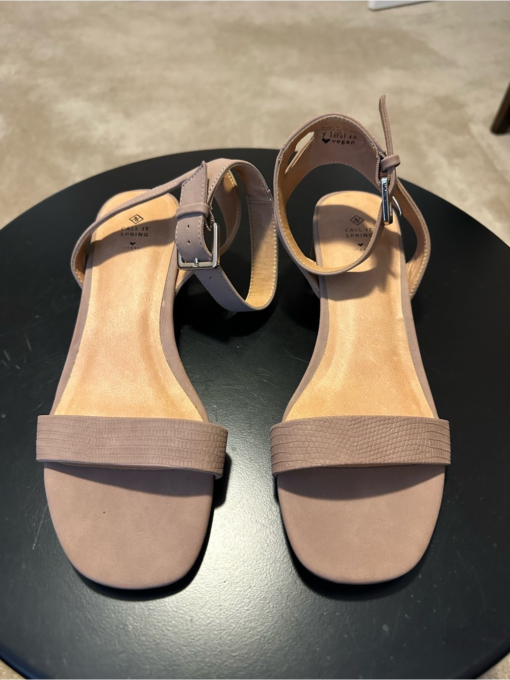 Call it Spring Sandals - Picture 8 of 10